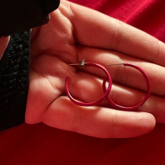Pink hoop earrings - Picture 1 of 1